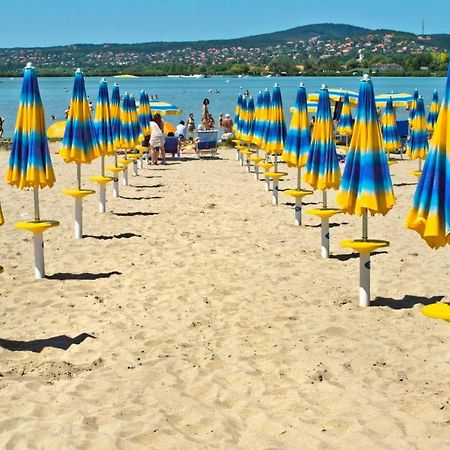 Kek Vitorlas Apartman Гардонь Экстерьер фото